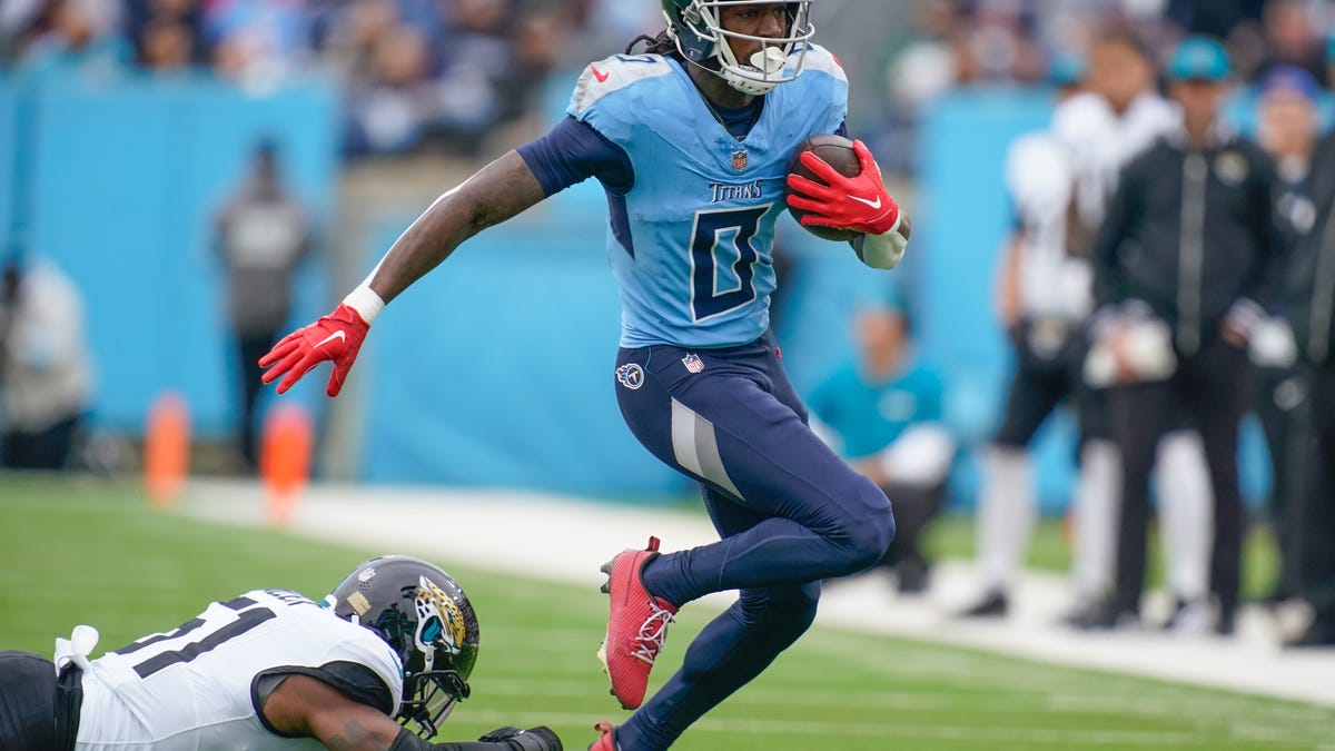 Our grades, winners, losers from NFL Titans trade deadline decisions