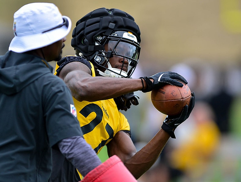 Pittsburgh Steelers CB Cory Trice