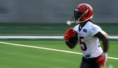 Bengals running back Tahj Brooks evaluated for concussion vs Patriots