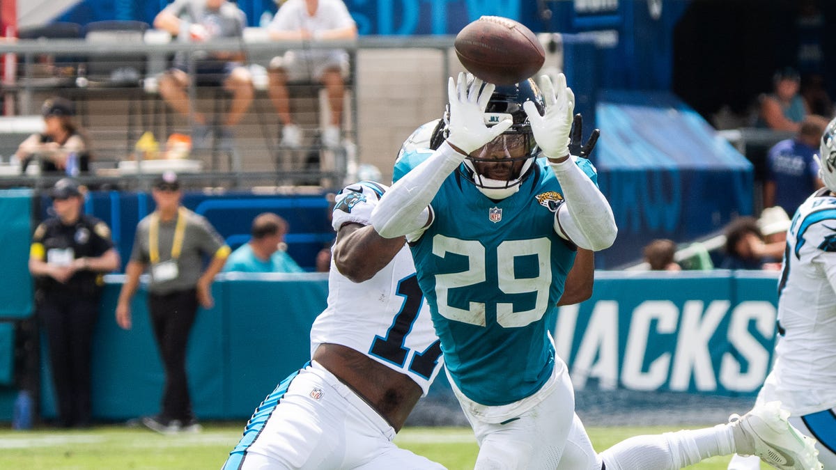 Jaguars' Eric Murray slated to return, Etienne earns nomination