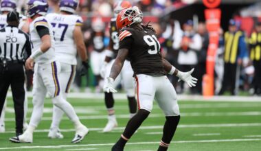 Alex Wright, Adin Huntington ruled out vs. 49ers