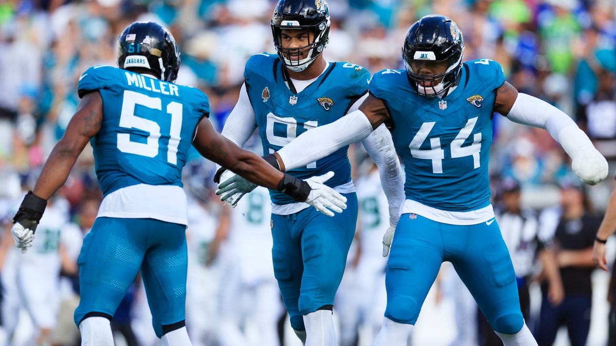 Travon Walker (knee) questionable to return vs. Los Angeles Chargers