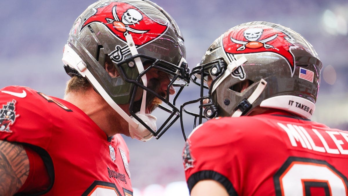 Get tickets to see Ryan Miller vs. the Rams