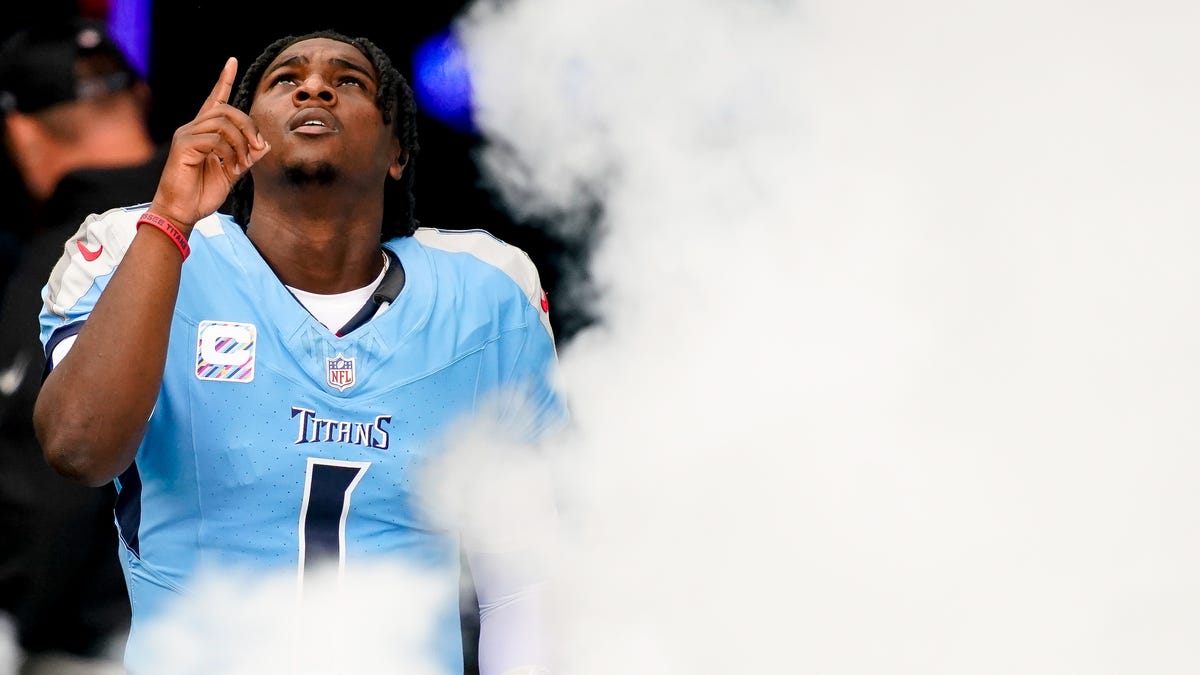 Titans vs Chargers picks as shorthanded Tennessee pushes for 2nd win