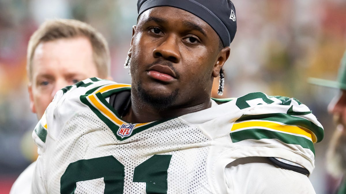 Packers rookie Warren Brinson calls MetLife Stadium field 'concrete'
