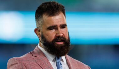 Jason Kelce explains officiating issues with Eagles' tush push