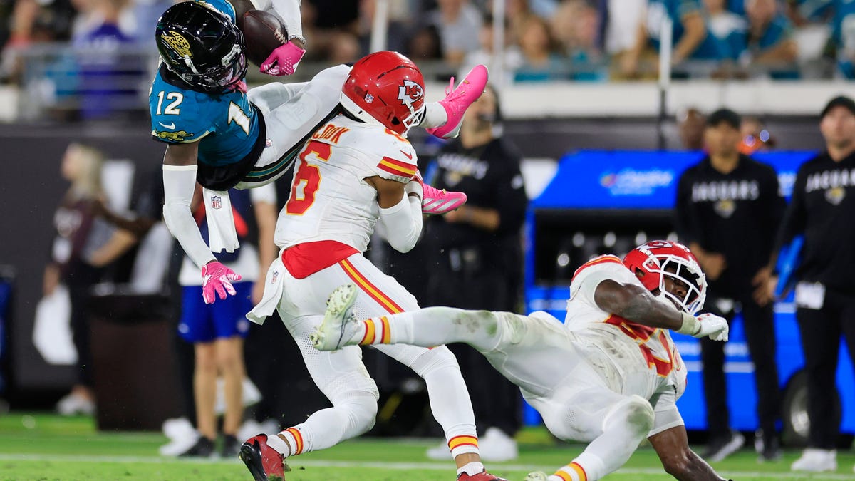 When Travis Hunter returns, he should be receiver only.