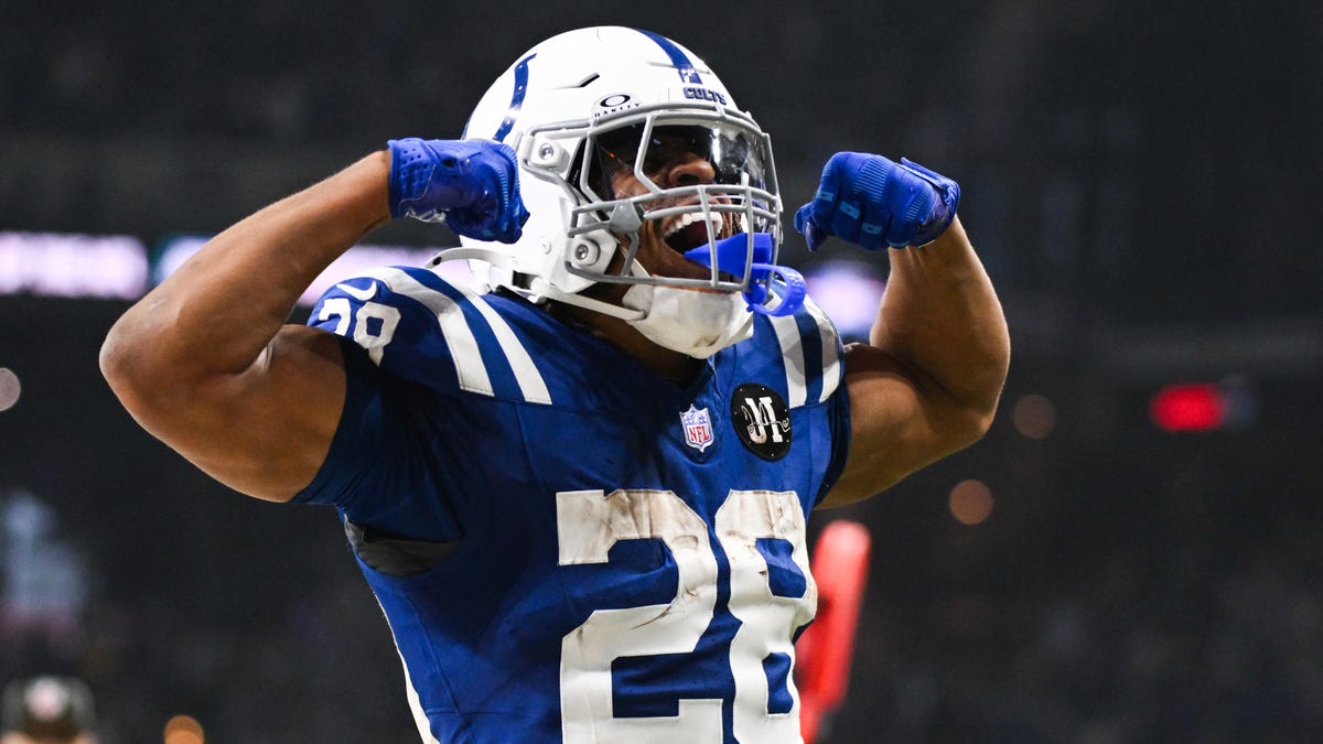 Colts at Steelers odds, picks and predictions
