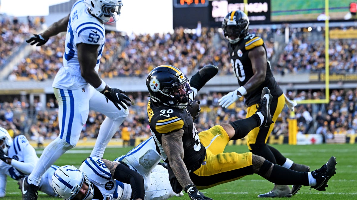 Ravens trail Steelers by two games in the AFC North entering Week 10