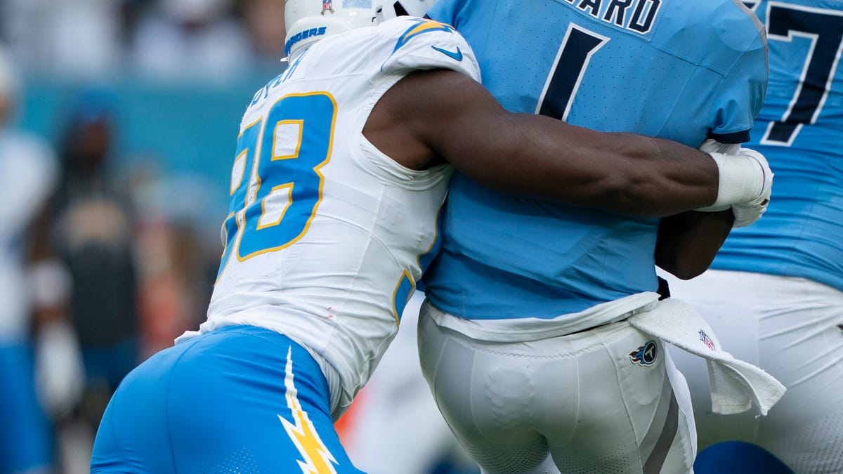 Tennessee Titans return from bye week with this new emphasis for Cam Ward