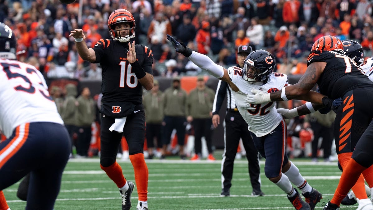 Bengals' Joe Flacco is oldest NFL QB with 470 passing yards in a game