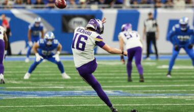 PFF grades from the Vikings win over the Lions in Week 9