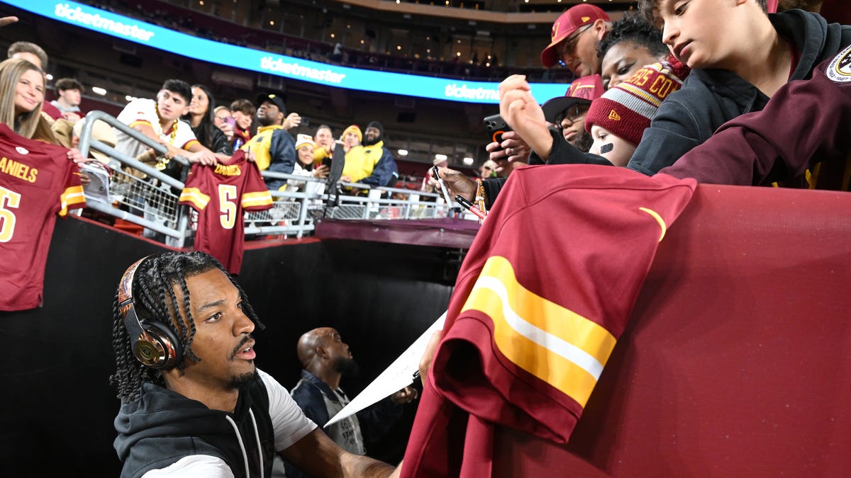 Jayden Daniels makes big off-field move