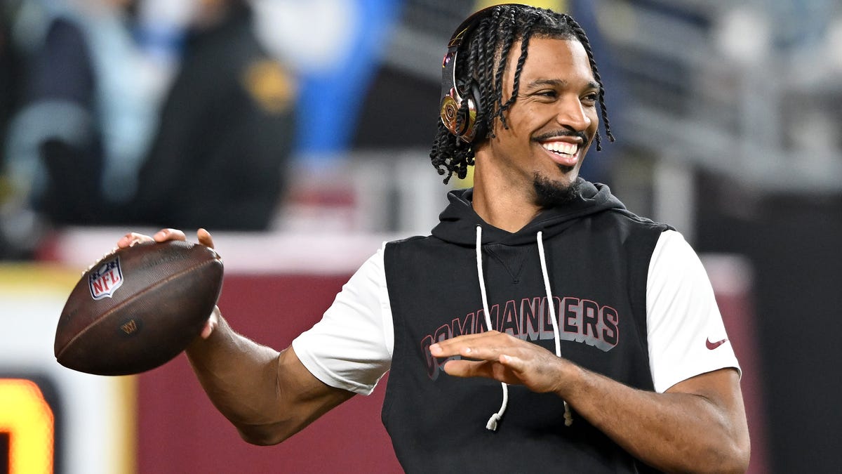 Jayden Daniels provides injury update