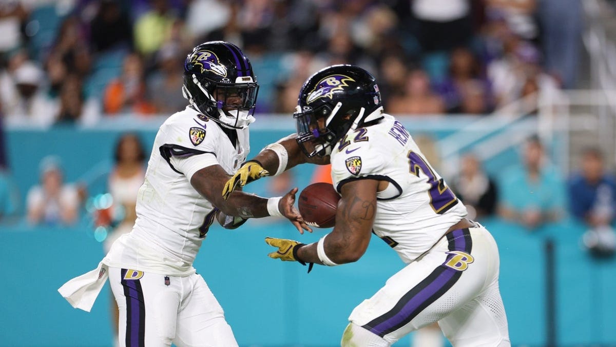 Lamar Jackson player props odds, tips and betting trends for Week 10