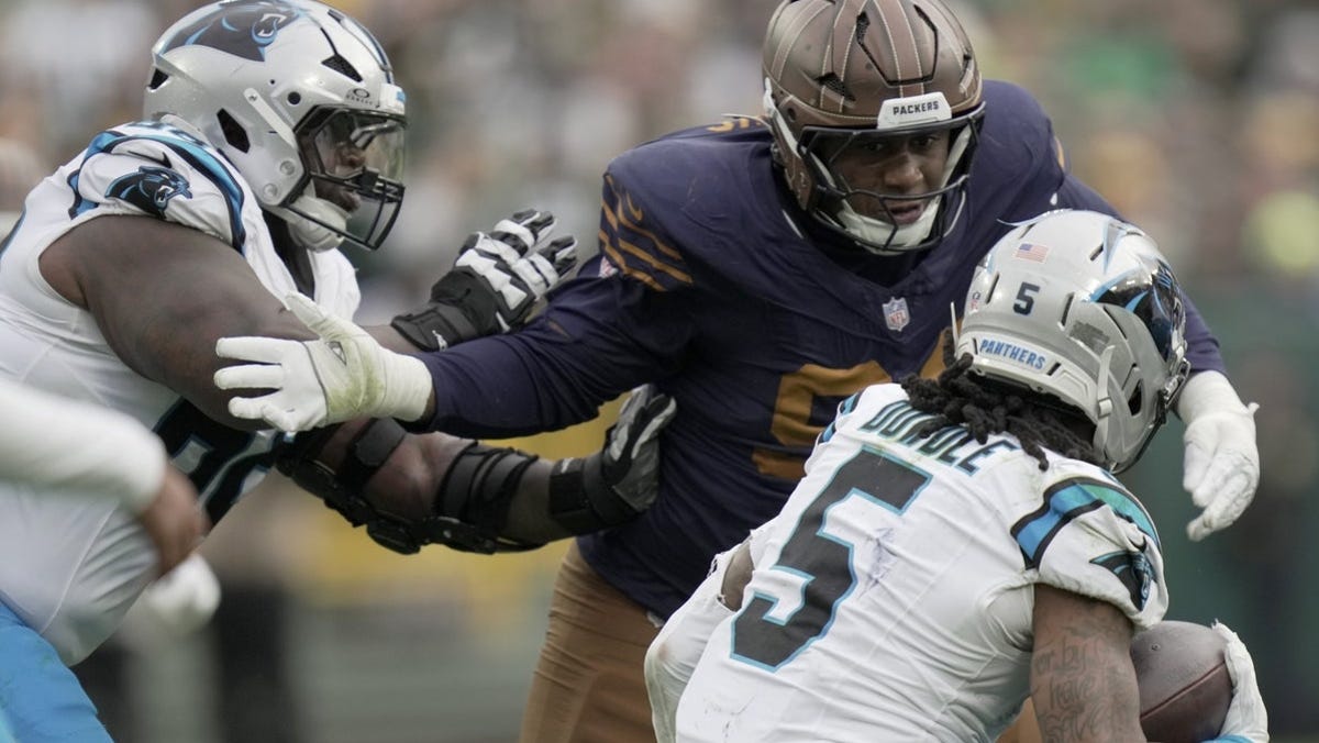 Rico Dowdle player props odds, tips and betting trends for Week 10