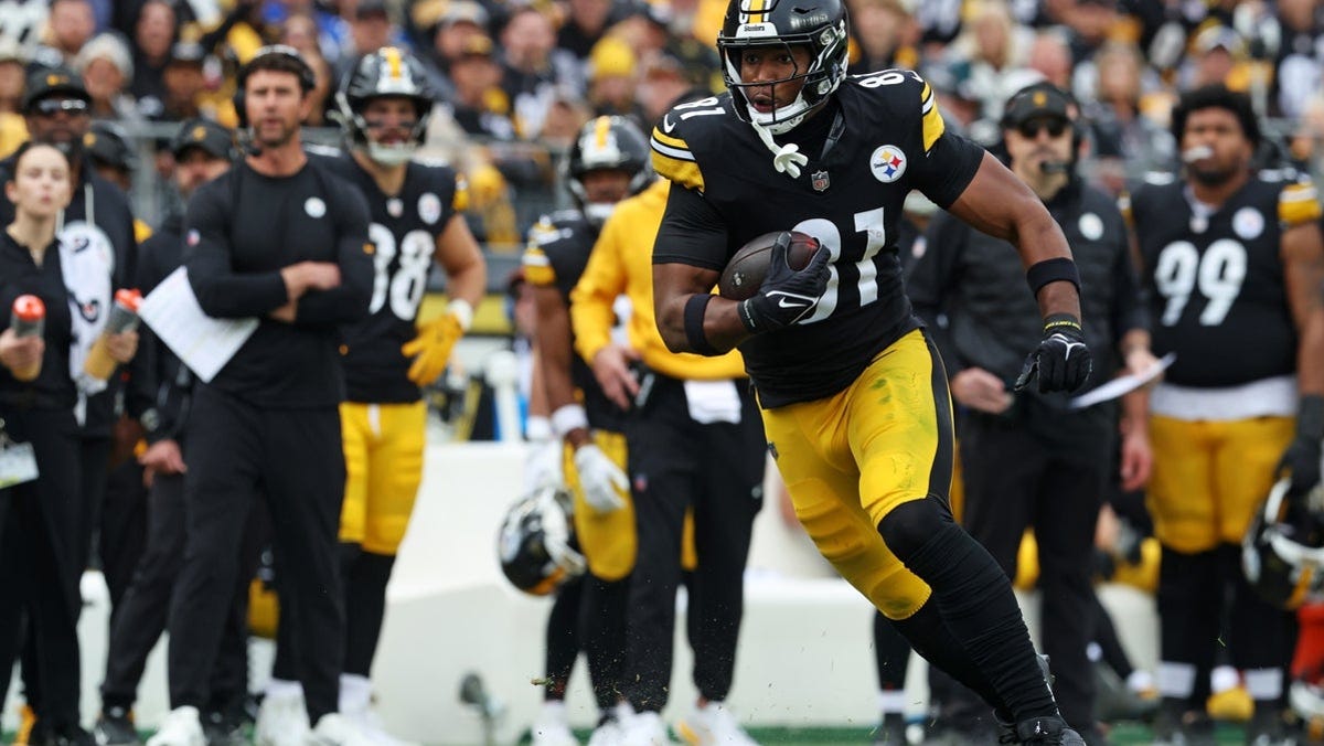 Get tickets to see Jonnu Smith vs. the Chargers