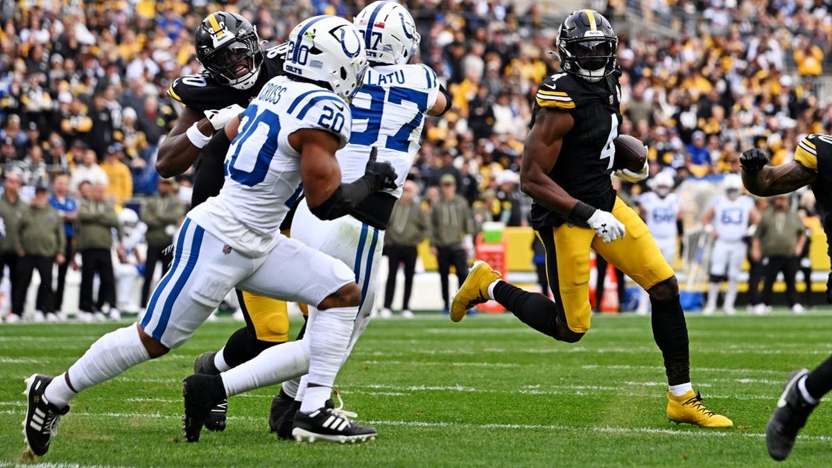 Get tickets to see D.K. Metcalf vs. the Chargers