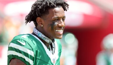 Young Jets fan cries, stomps, says he's a Colts fan