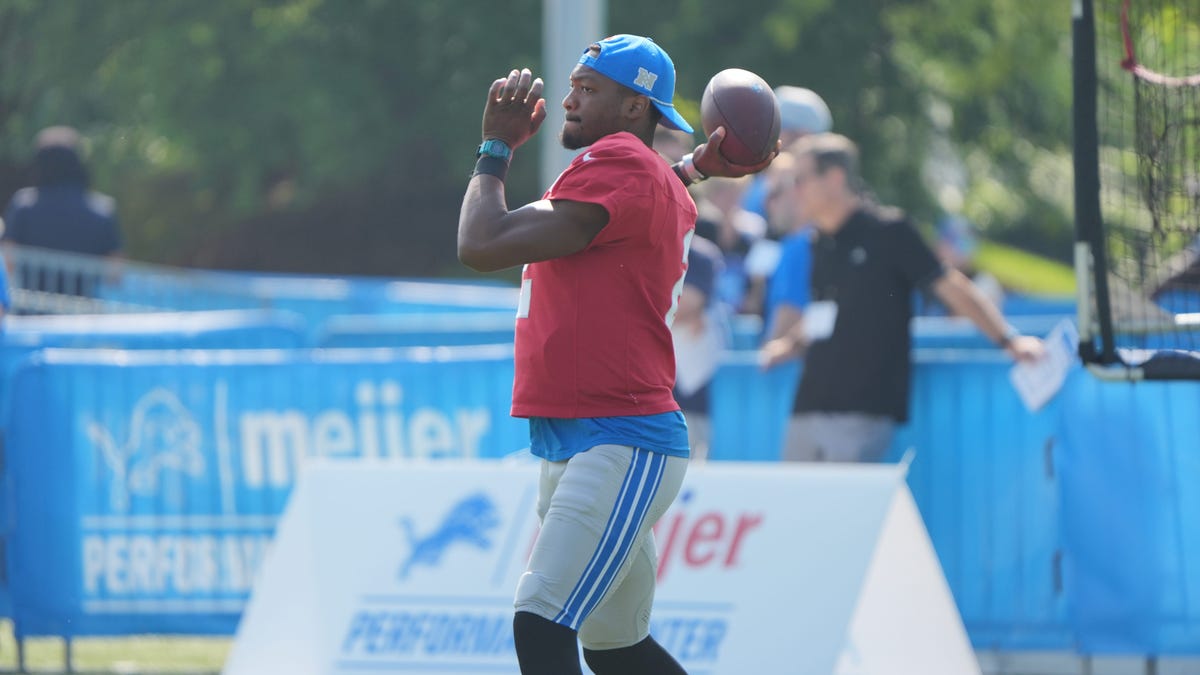 Panthers part ways with QB amidst handful of roster moves on Tuesday