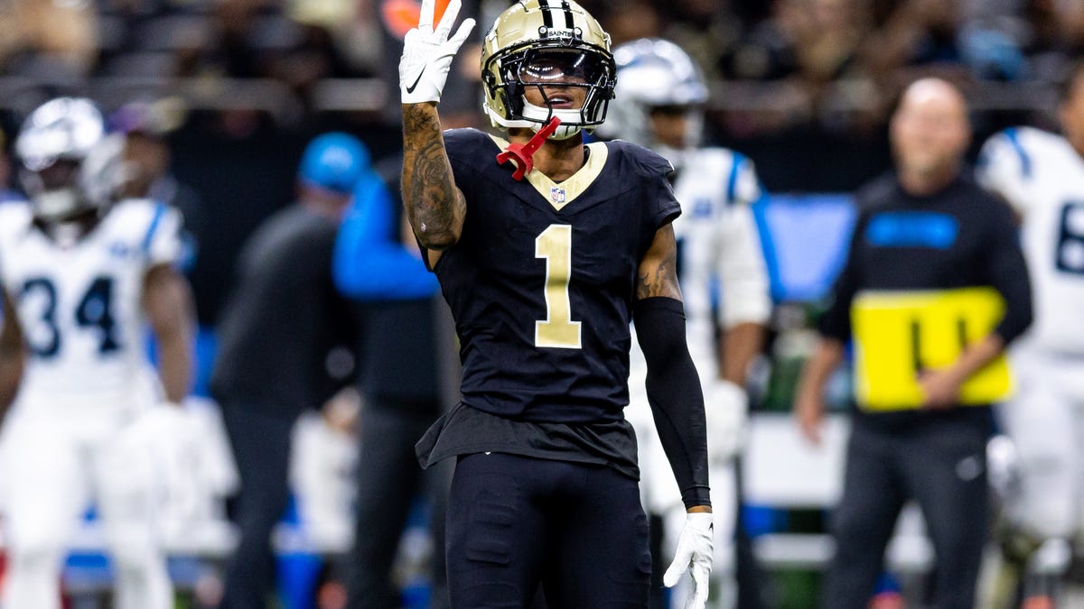 Which players on the Saints will be free agents after the 2025 season?