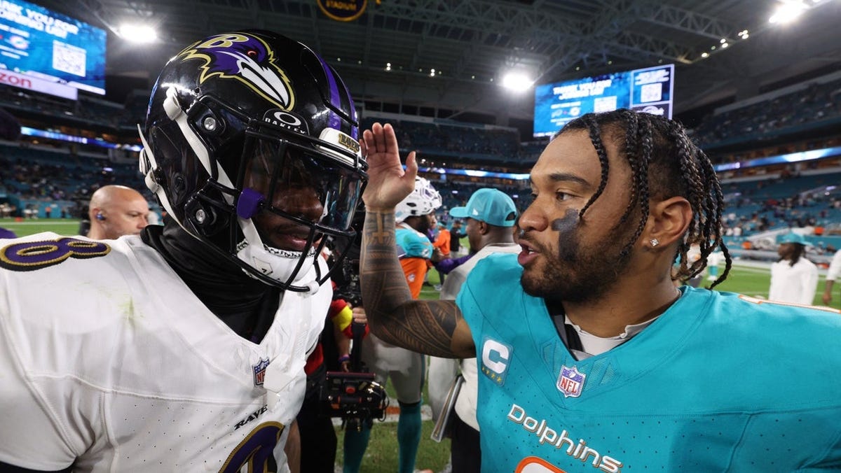 Bills vs. Dolphins spread, line, over/under