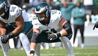 Will Eagles center play vs. Packers?