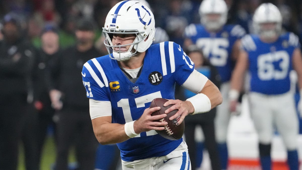 Is Daniel Jones playing Sunday vs Chiefs