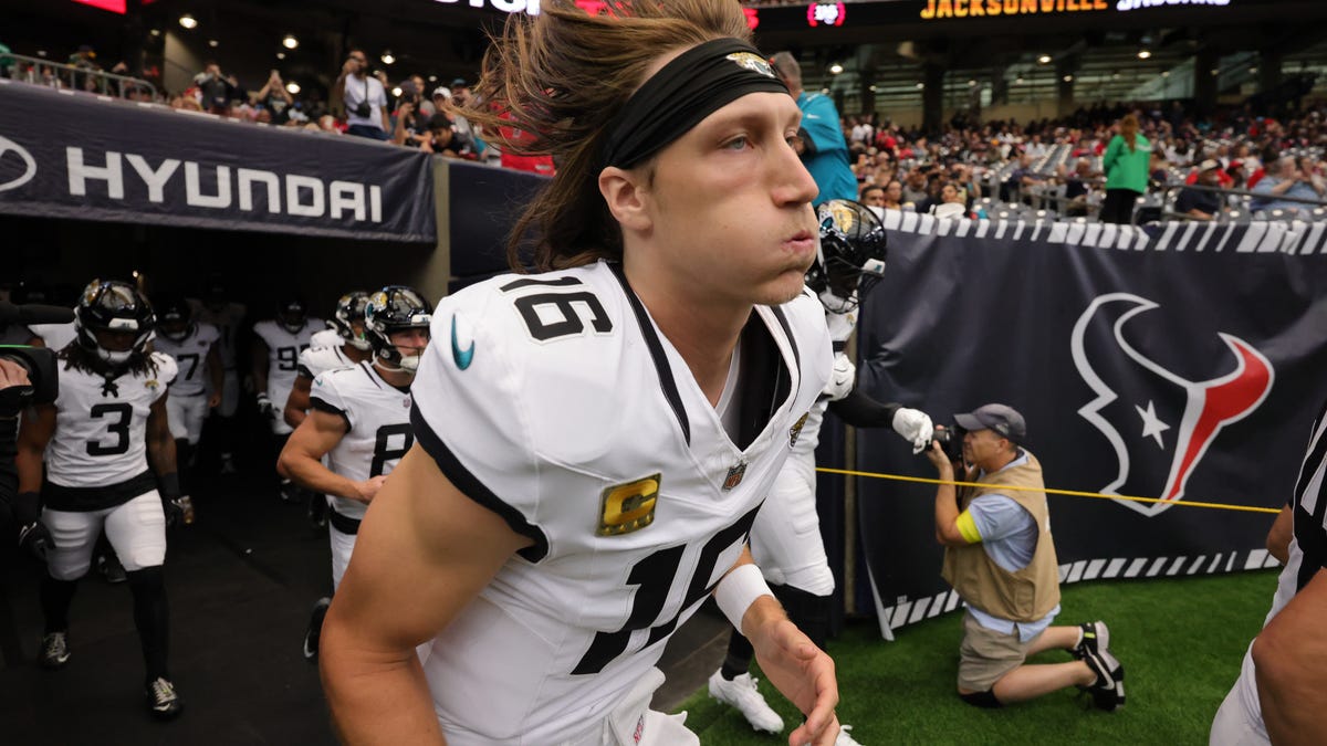 Los Angeles Chargers vs Jacksonville Jaguars picks for NFL Week 11