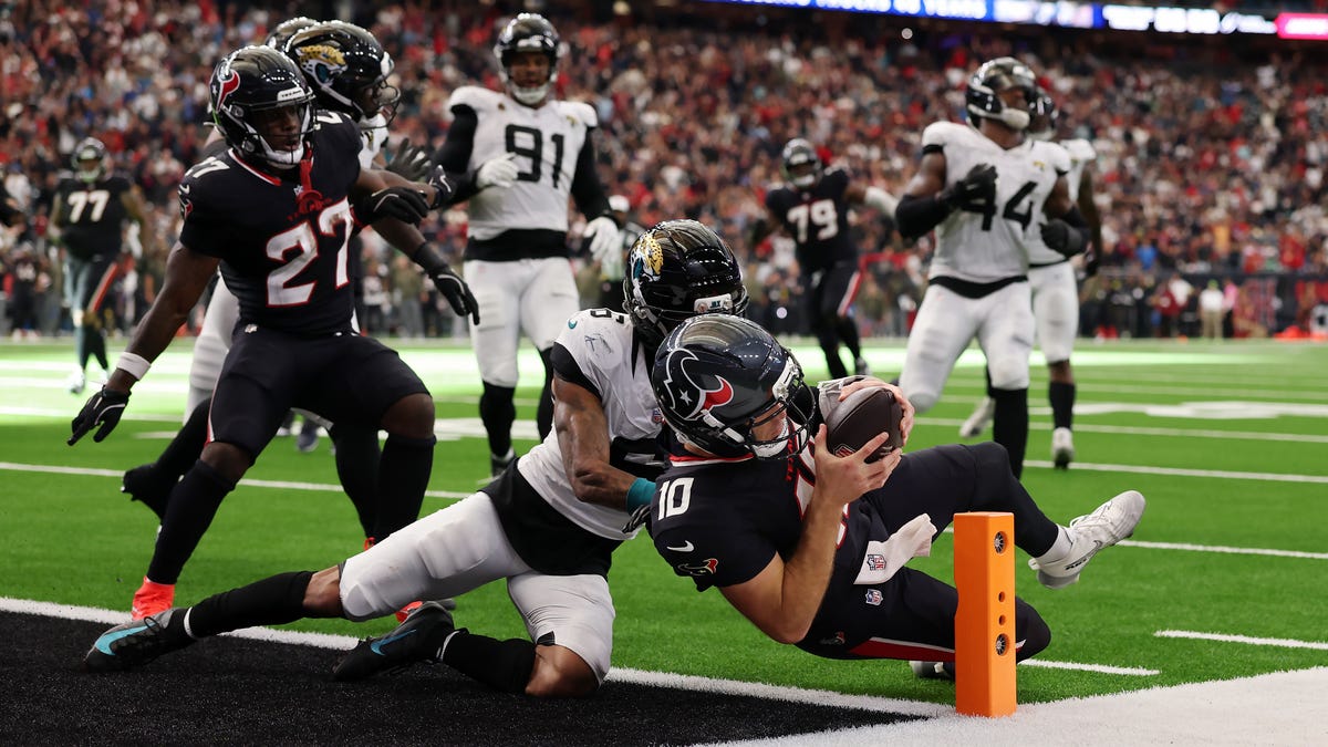 Jacksonville Jaguars Liam Coen says pass rush 'hasn't been good enough'