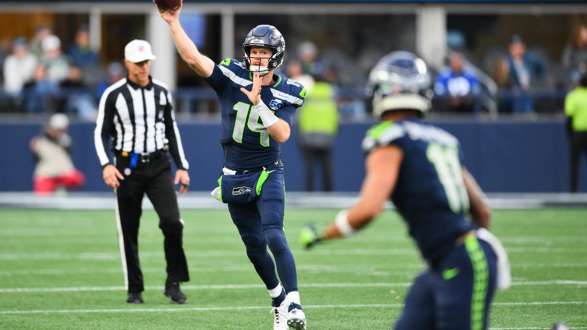 Seahawks, Rams keep pace with one another