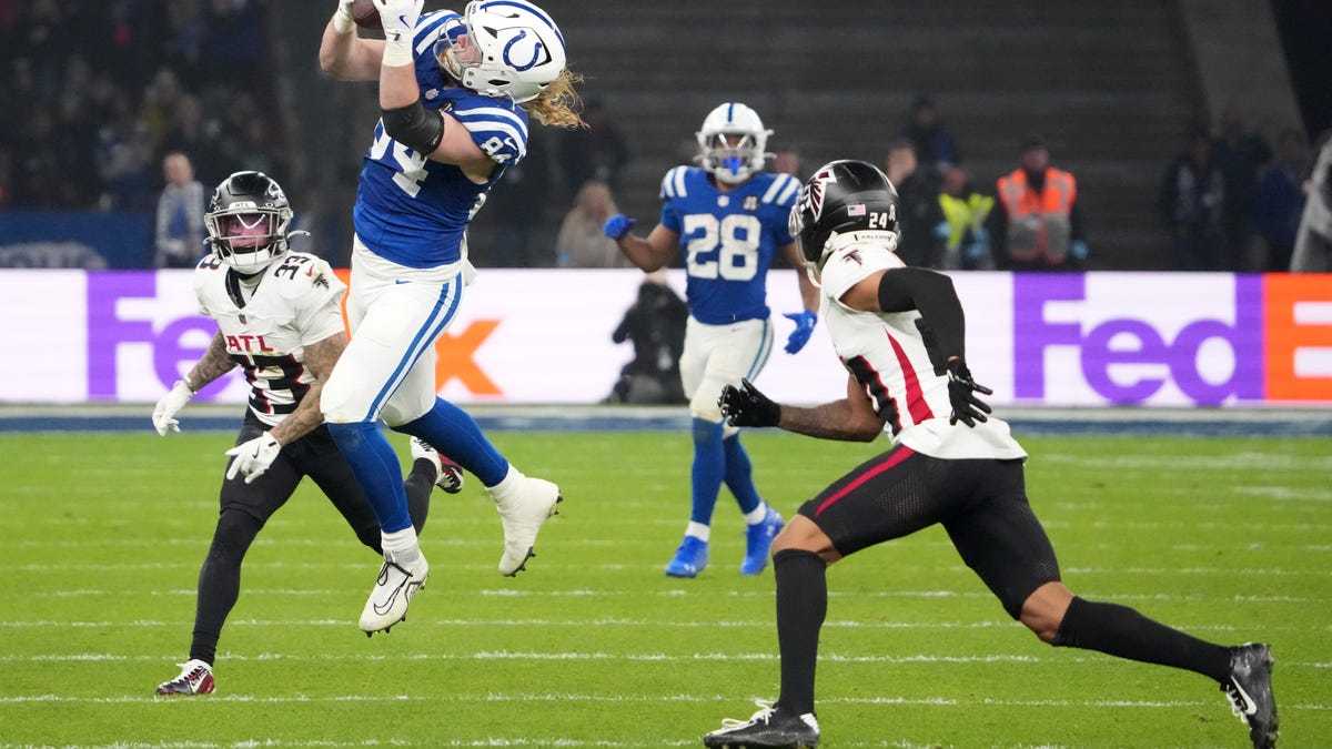 Colts' TE Tyler Warren makes 2 big receptions late in win