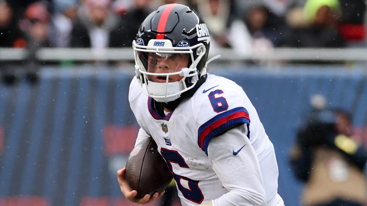 How long is Jaxson Dart out? Giants QB in concussion protocol