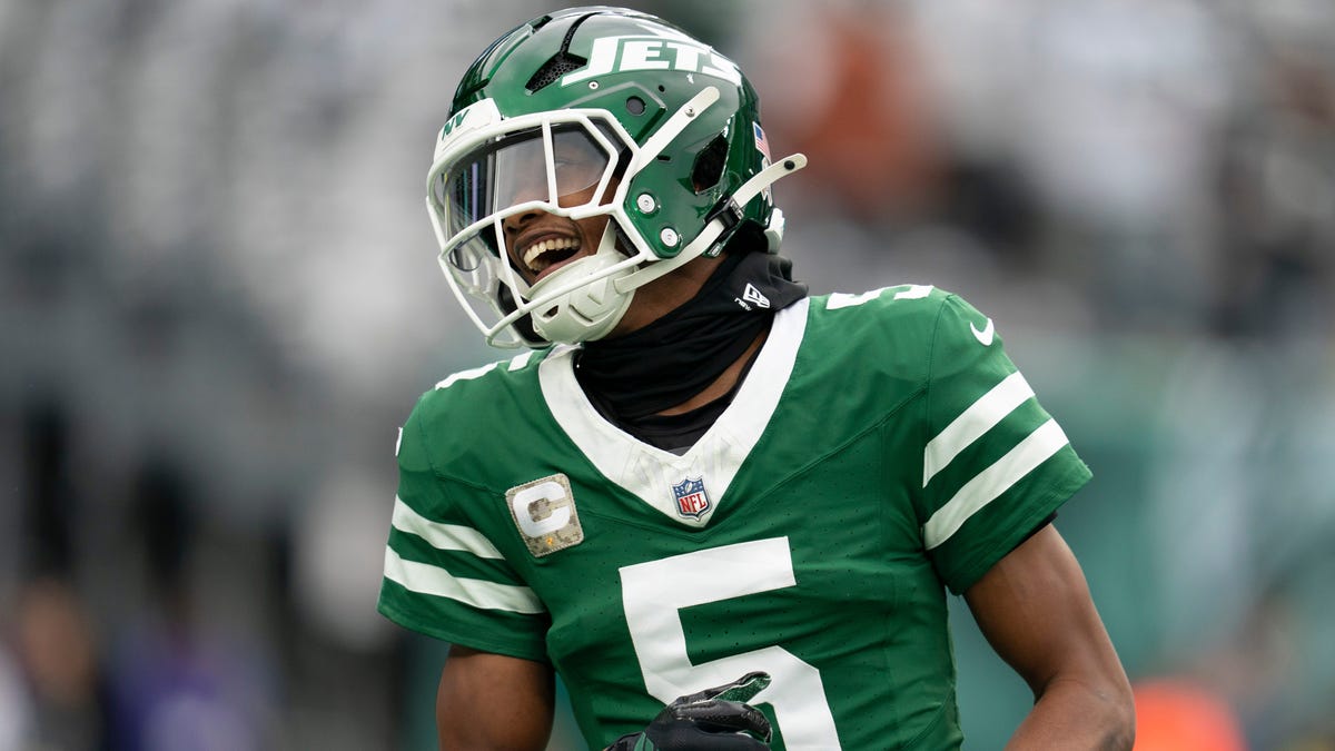 How long is Jets WR out?