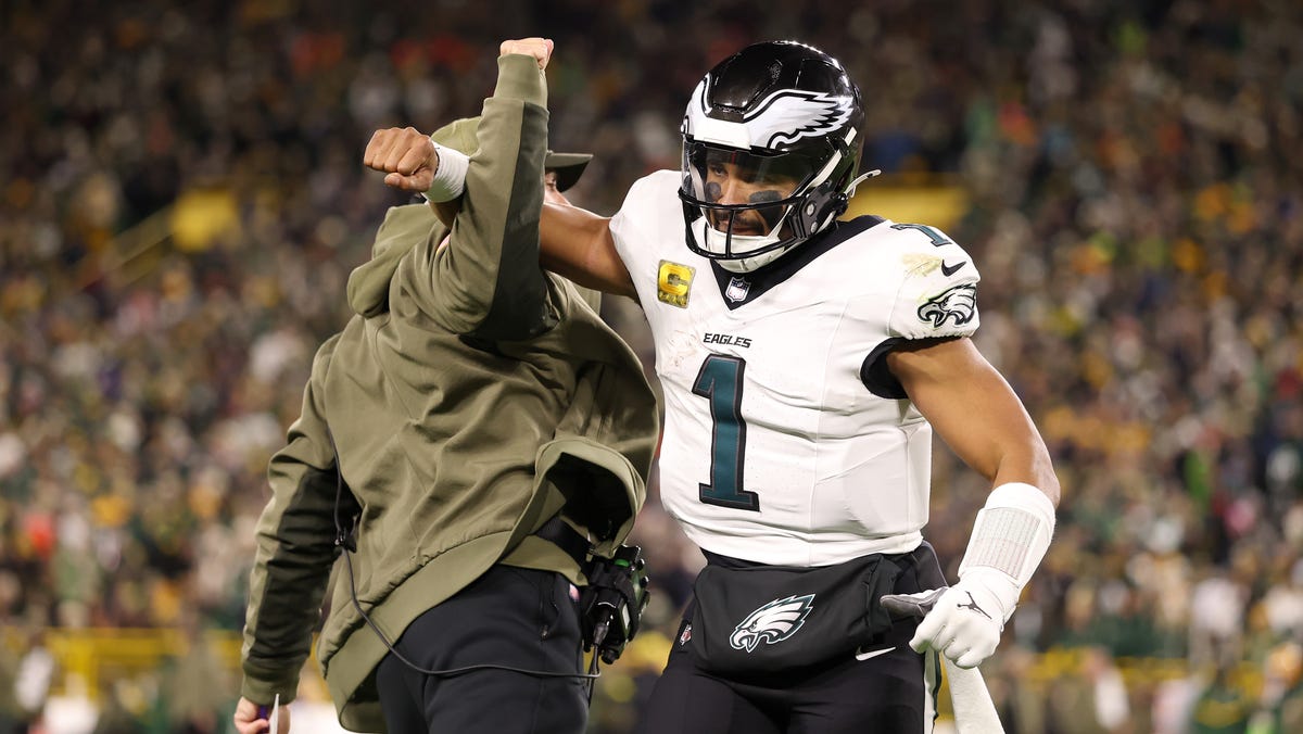 Packers vs. Eagles score, stats, takeaways: Philadelphia gets ugly win