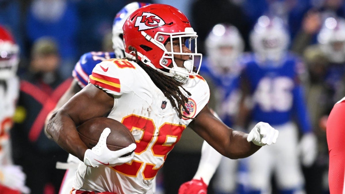 Get tickets to see Kareem Hunt vs. the Broncos