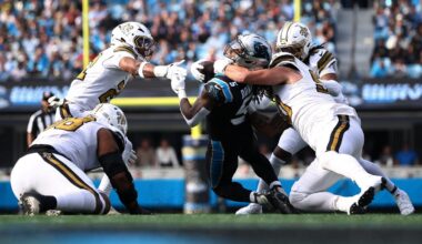 Demario Davis, Kool-Aid McKinstry among Saints' midyear Studs and Duds