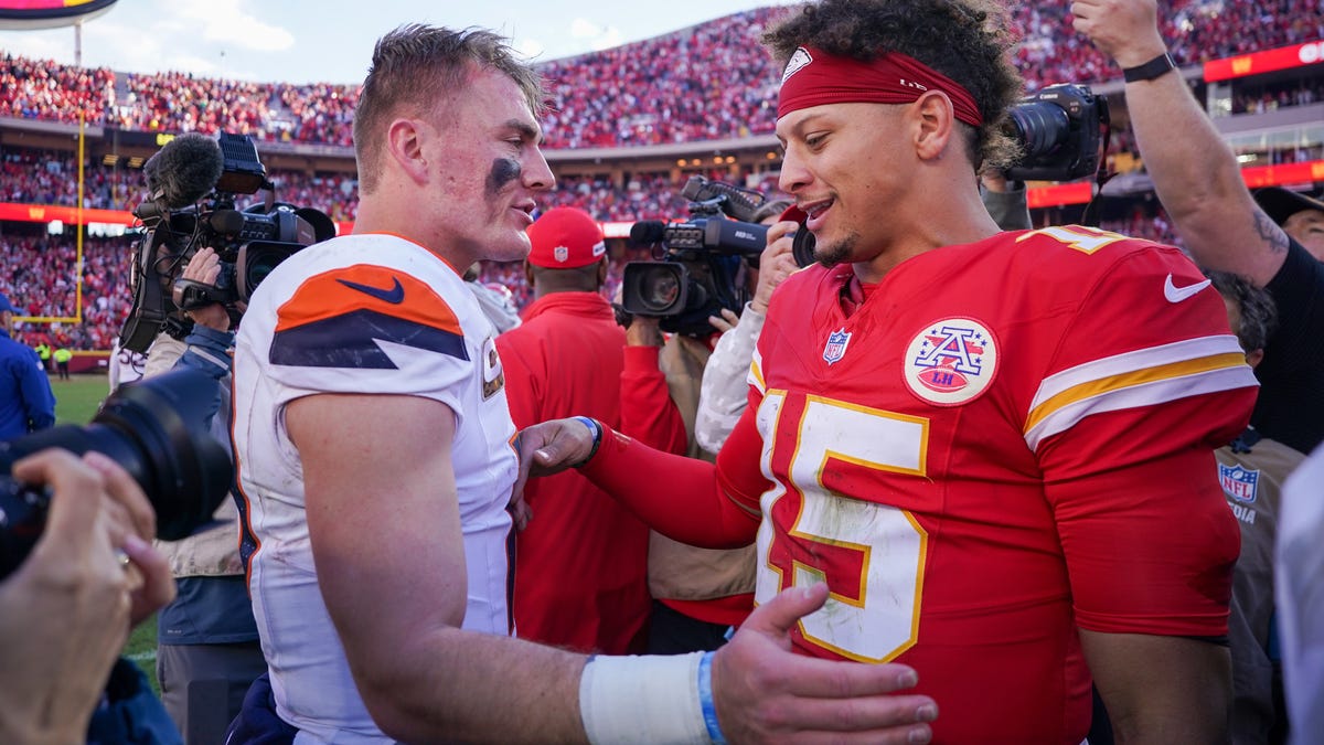 Denver Broncos take AFC West lead into game against Kansas City Chiefs