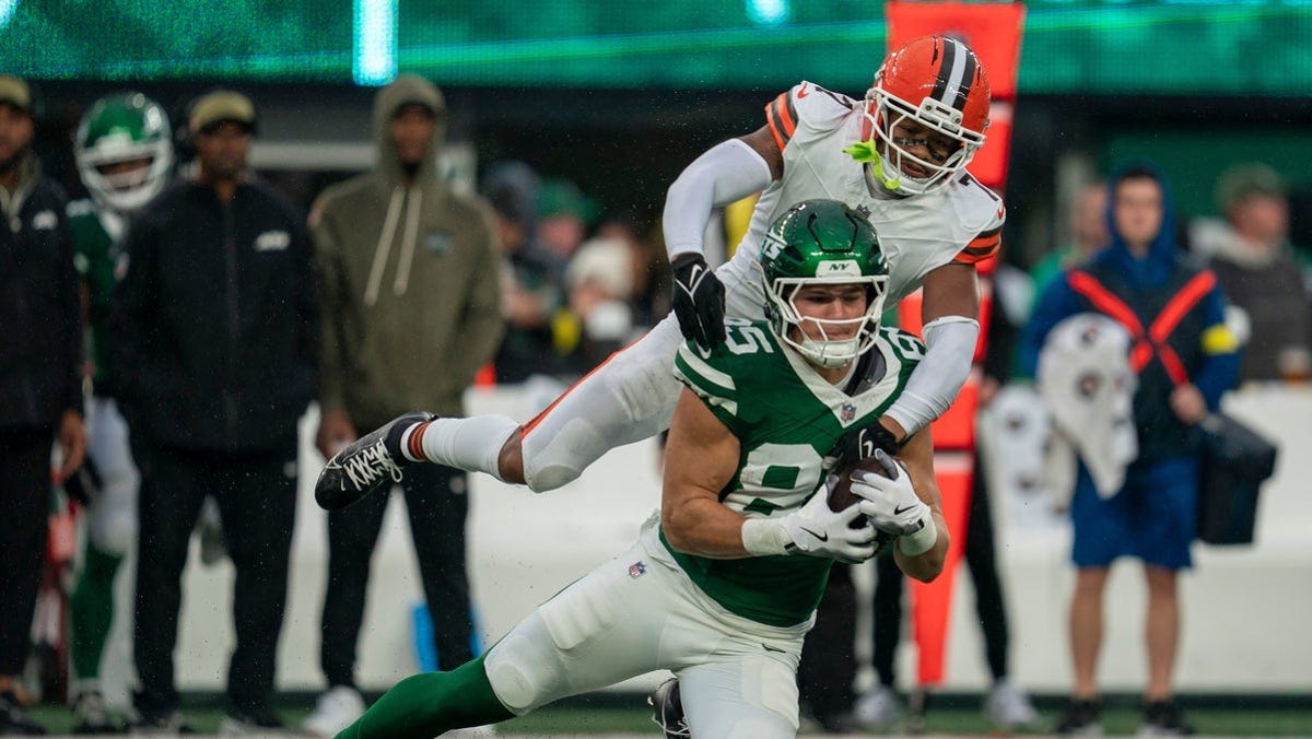 Jets vs. Patriots live stream, TV channel, start time, odds