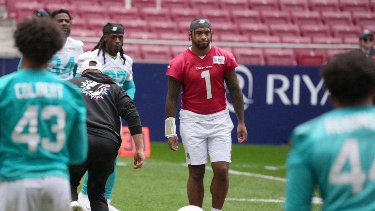 Dolphins vs. Commanders live stream, TV channel, start time, odds