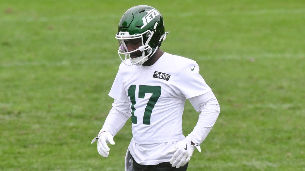 Jets' Kris Boyd shares update from hospital after being shot