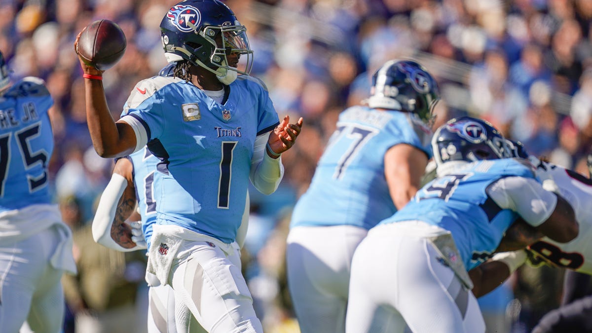 Where to watch Titans-Seahawks NFL game live today. Time, TV, how to stream