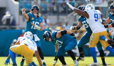 Jacksonville Jaguars blow past Chargers, 35-6, for critical tiebreaker