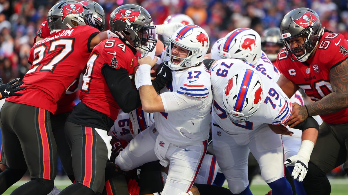 Josh Allen stars as other top players bloodied