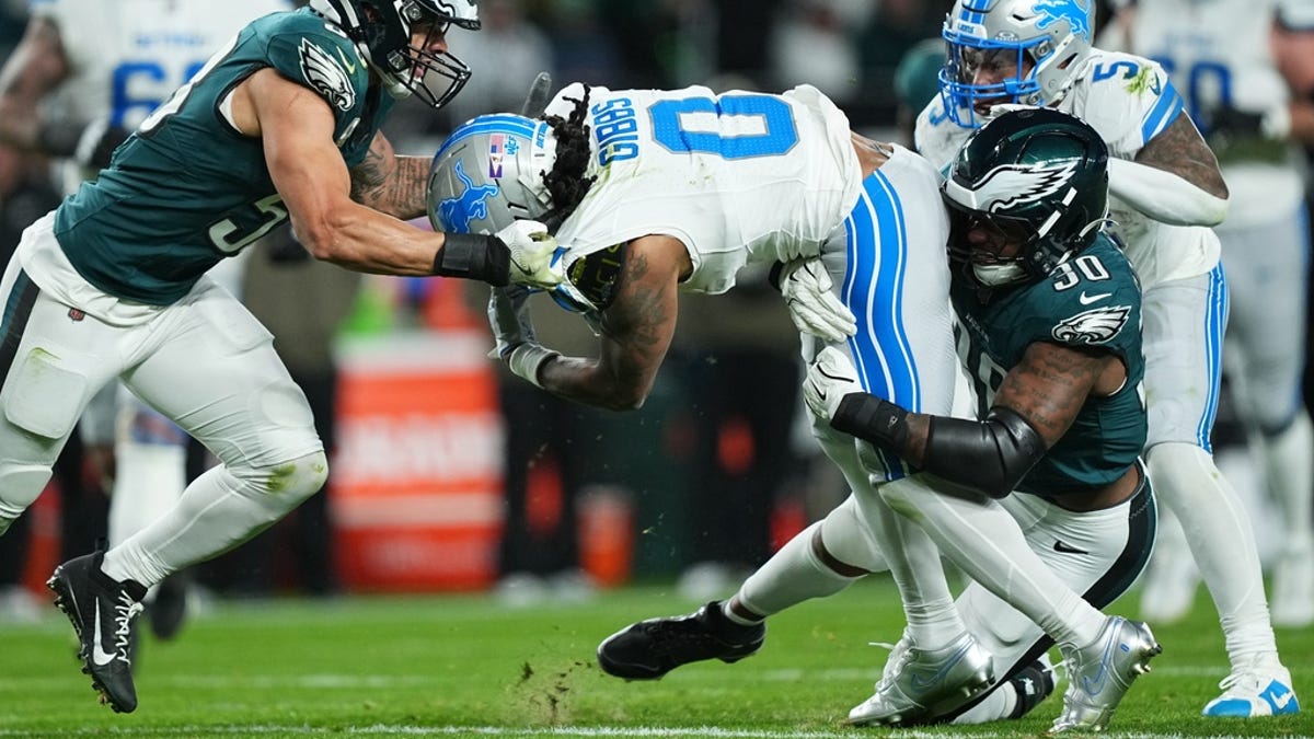 Super Bowl champs put clamps on Detroit Lions’ offense in Philadelphia Eagles' victory