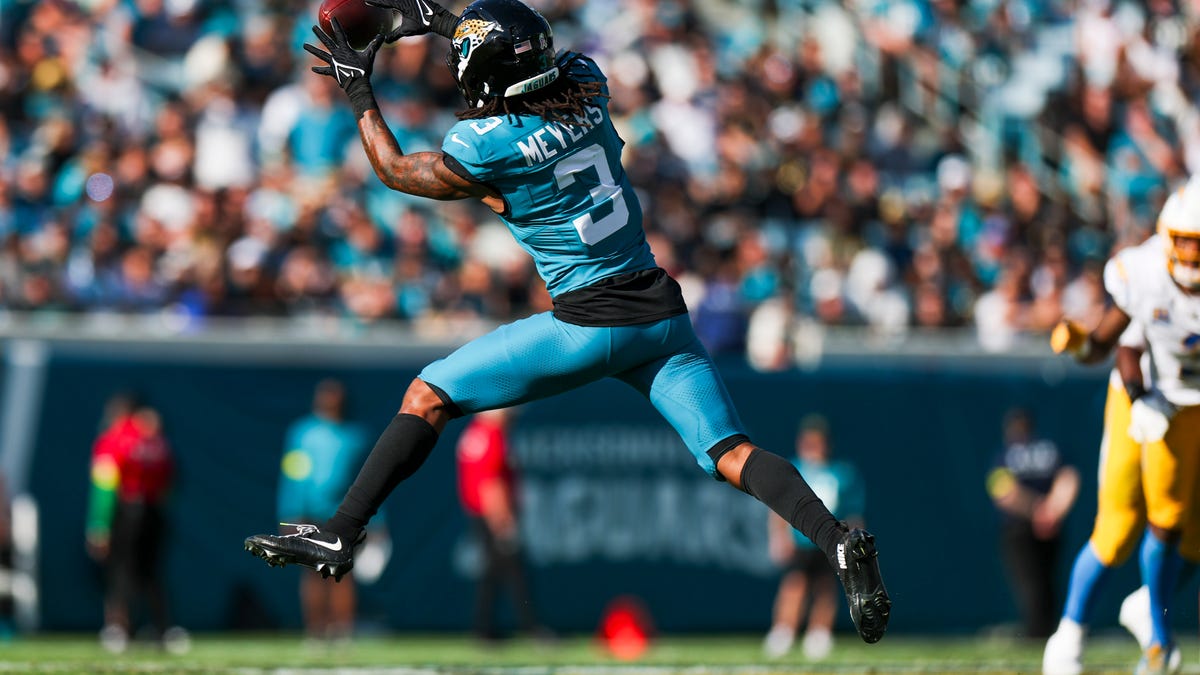 Who to start with Brian Thomas Jr. out