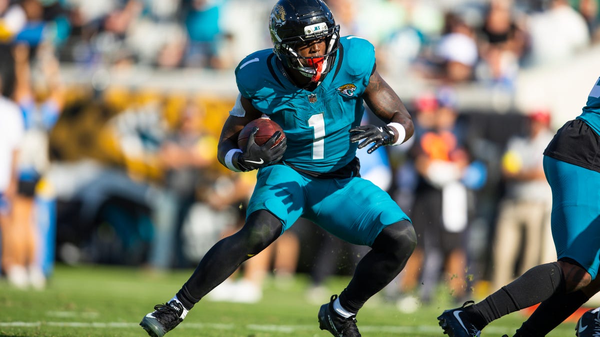 Latest news on RB Travis Etienne