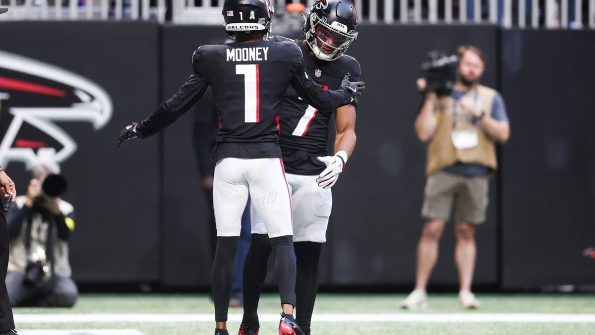 Get tickets to see Darnell Mooney vs. the Saints