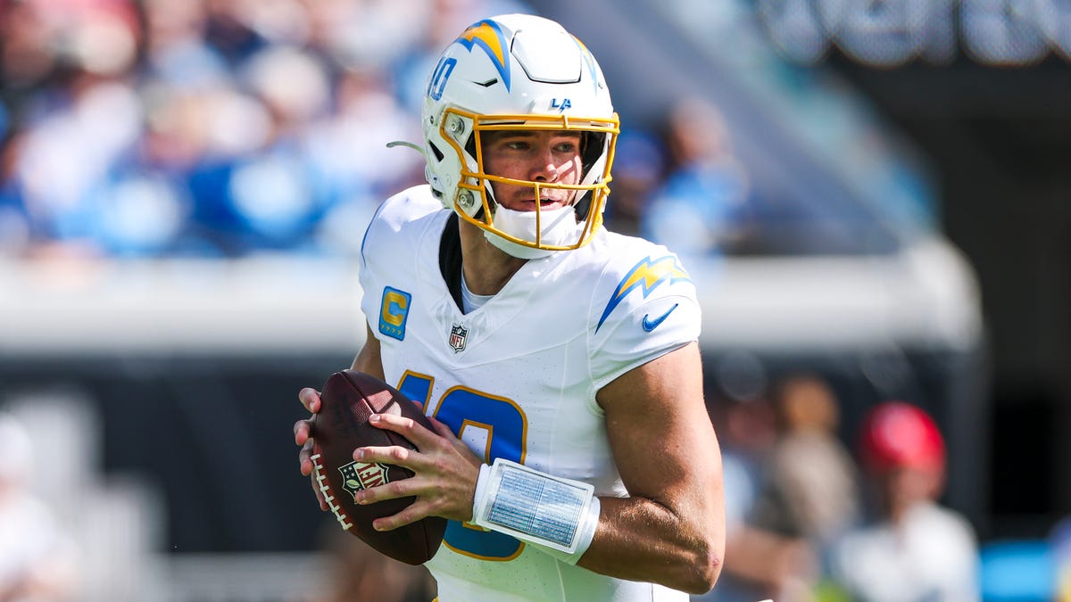 Do the Chargers play today? NFL Week 12 bye schedule