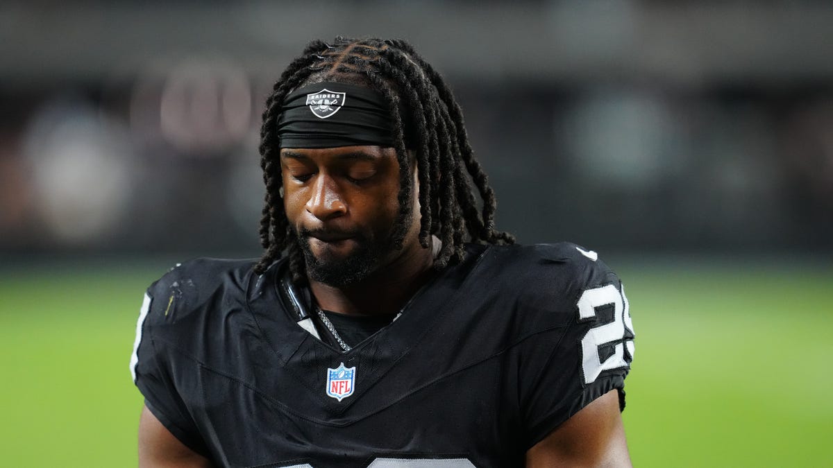 Las Vegas Raiders waive former Georgia Bulldogs fifth-round pick